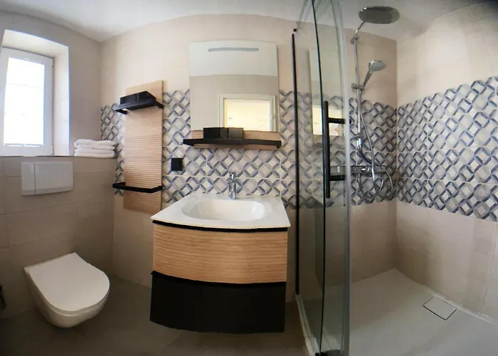 Sylvie Steinhardt, 3 * List